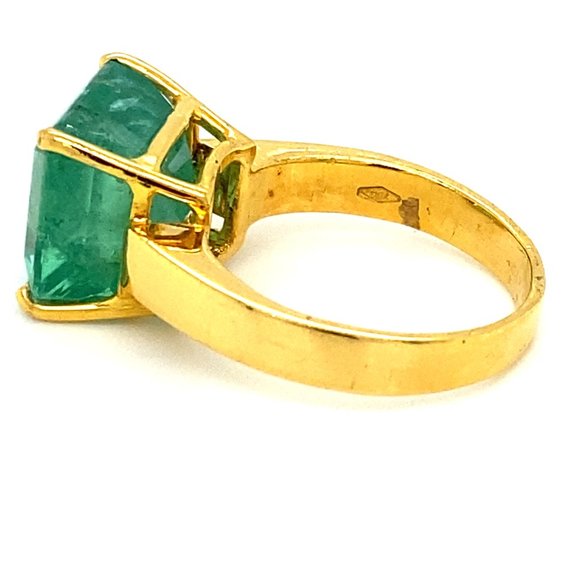 GIA Certified Emerald 10.17ct Solid 18K Gold Ring - Picture 5 of 7